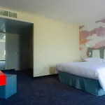 מלון Ibis Styles Centre 3*
