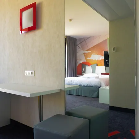 Ibis Styles Centre Hotel 3*