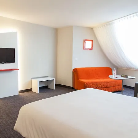 Ibis Styles Centre Hotel 3*