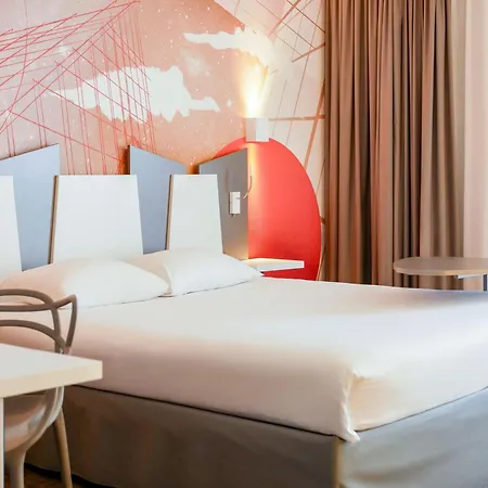 Ibis Styles Centre Hotel