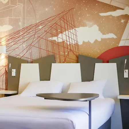 Ibis Styles Centre Hotel 3*