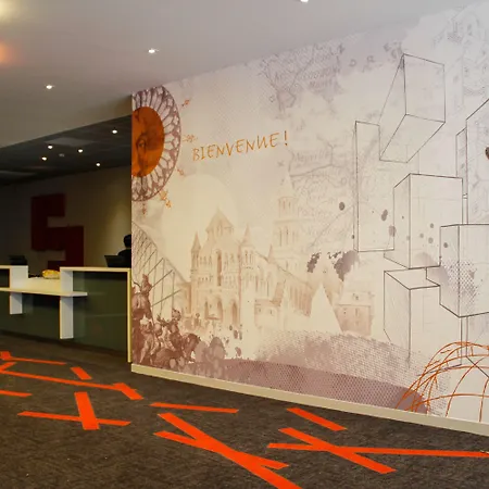 普瓦捷中心宜必思尚品酒店 普瓦捷