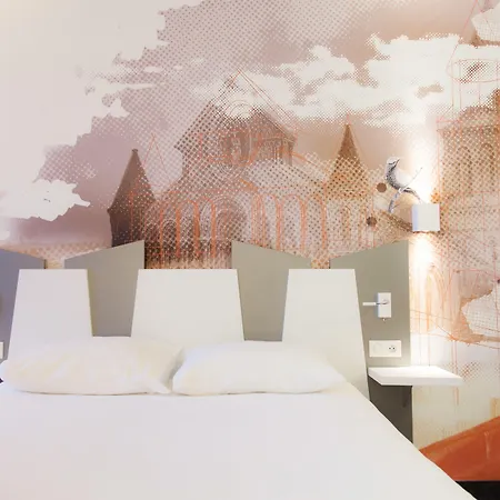 Ibis Styles Centre Hotel