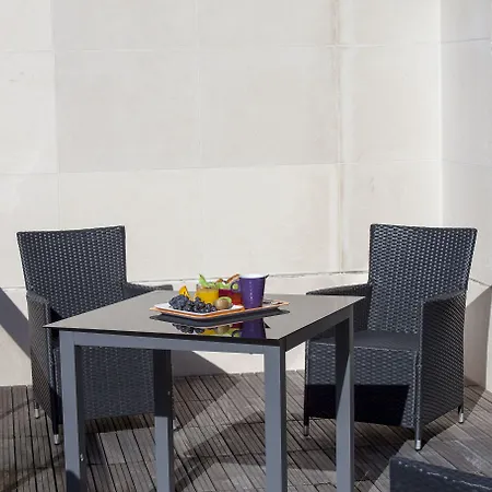 普瓦捷中心宜必思尚品酒店 酒店