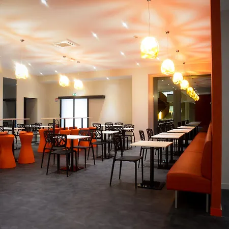 Ibis Styles Centre 3*