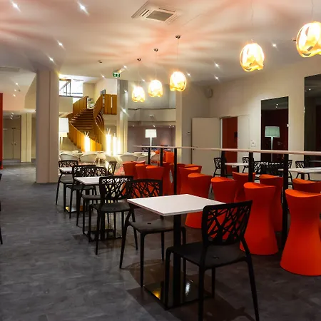 Ibis Styles Centre Готель 3*