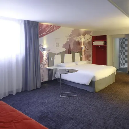 Ibis Styles Centre 3*