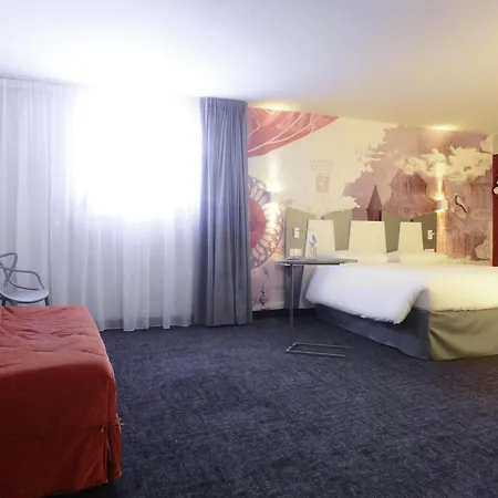 Ibis Styles Centre Готель