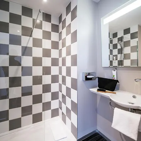 Ibis Styles Centre 3*