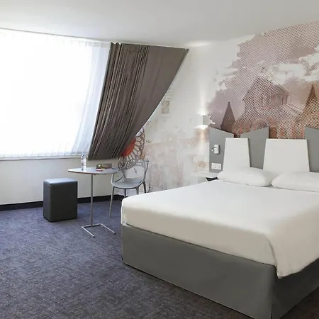 Ibis Styles Centre 3*