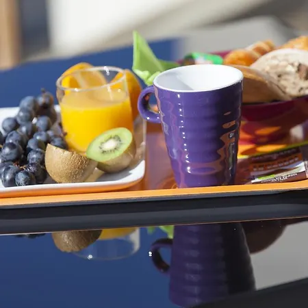 Ibis Styles Centre Hotel 3*
