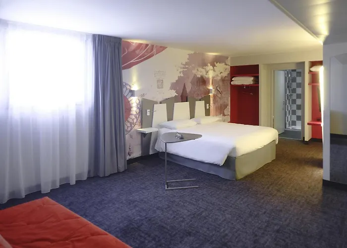 Ibis Styles Centre Пуатьє