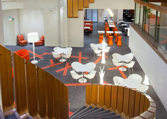 Ibis Styles Centre Пуатьє