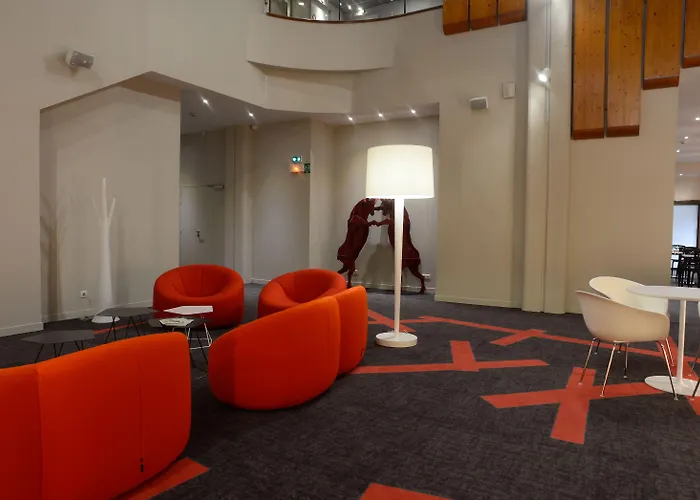 Ibis Styles Centre Пуатьє