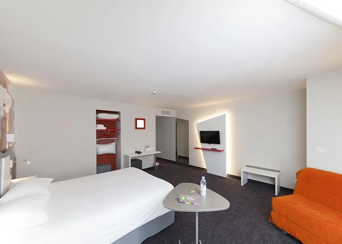 Ibis Styles Centre فندق