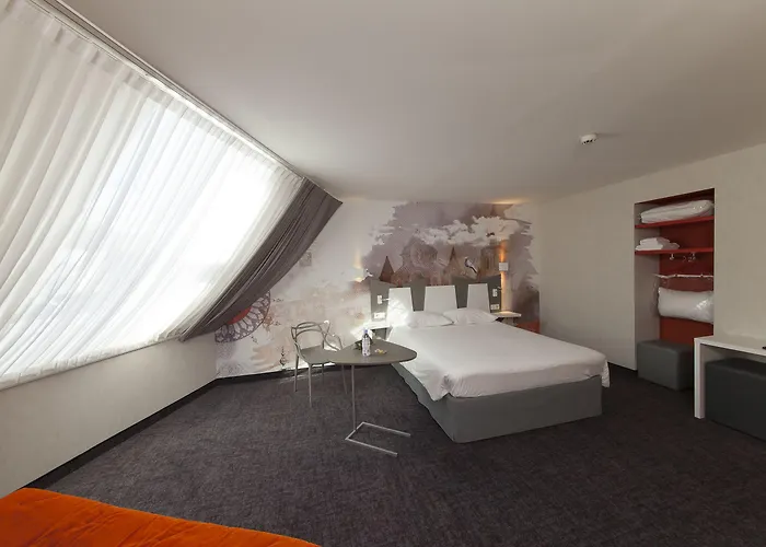 Готель Ibis Styles Centre 3*