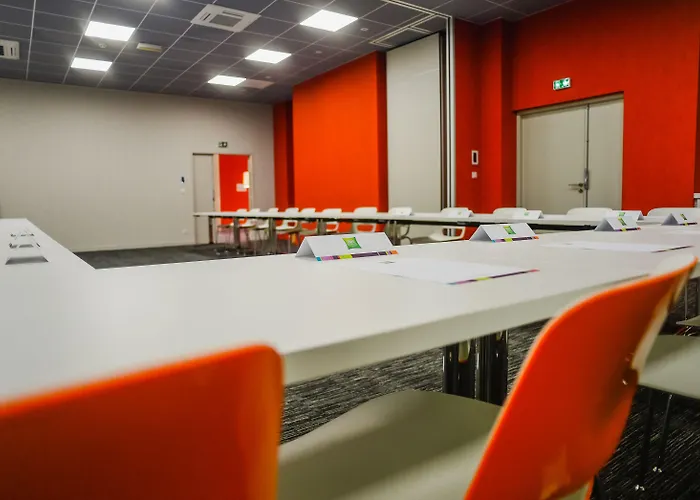 Ibis Styles Centre Готель 3*